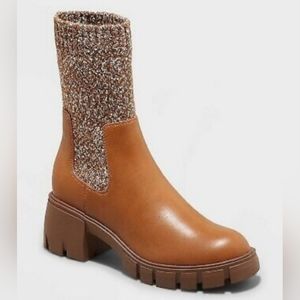 NWT Universal Thread Keely Booties Ankle Boots Color Cognac Size 6.5